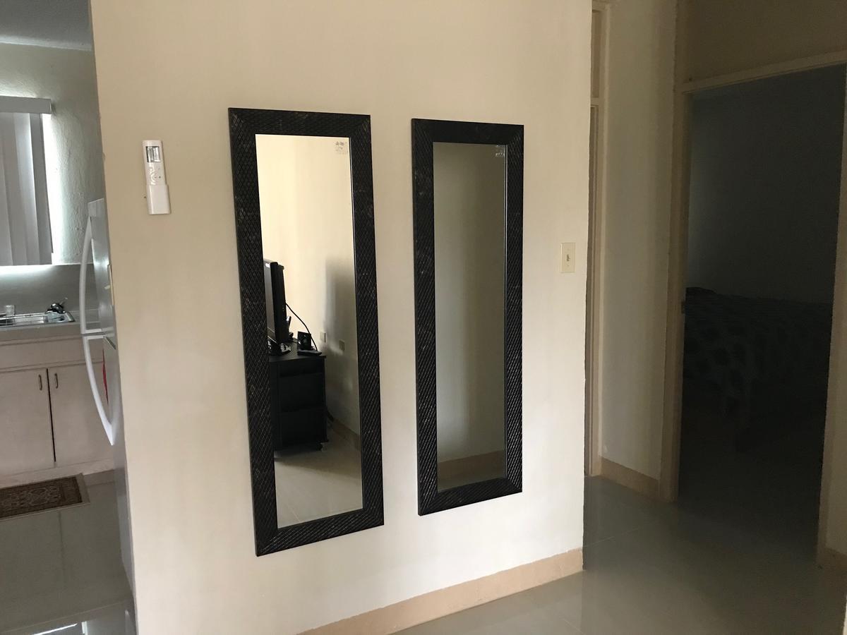 1 Bedroom / 1 Bath . Private Apt. Free Wifi, Interent & Parking Sinajana Zewnętrze zdjęcie